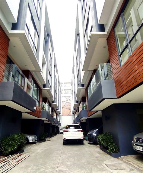 Peaceful Sta. Mesa Townhouse For Sale PH367 .